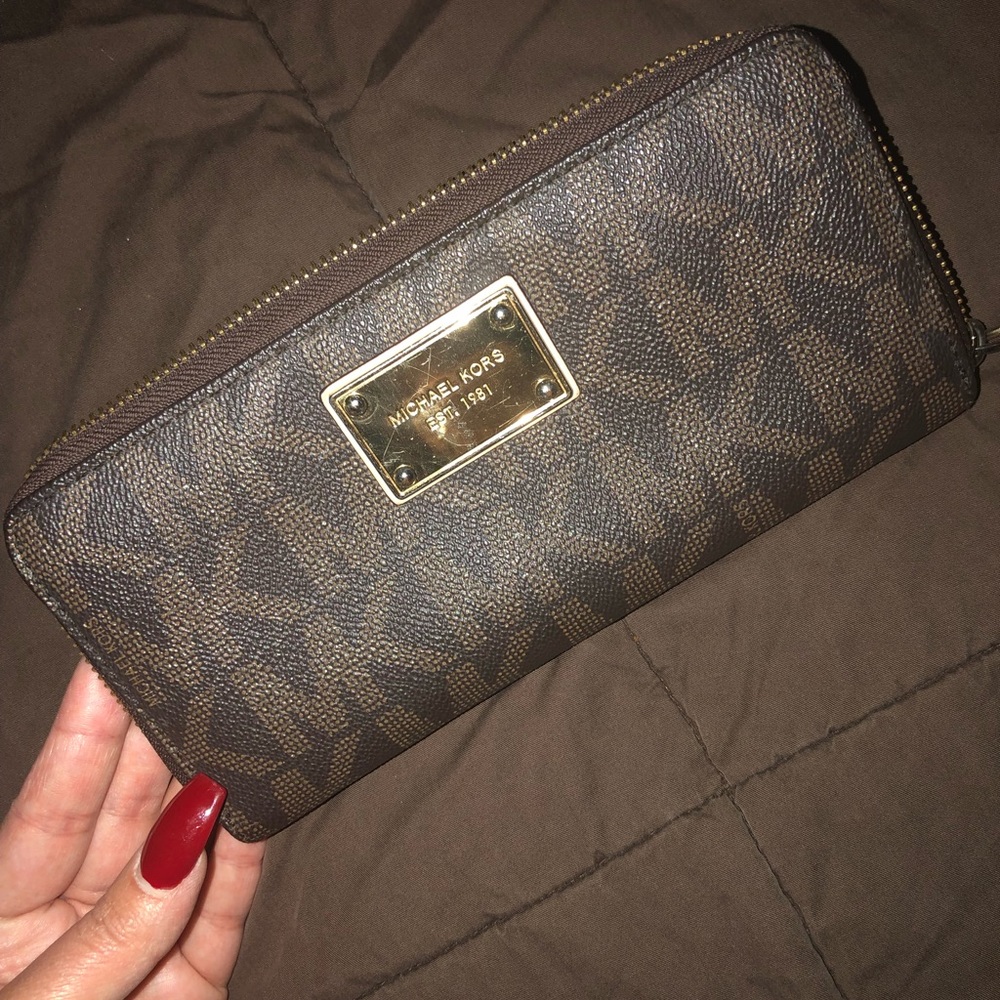 Michael Kors wallet